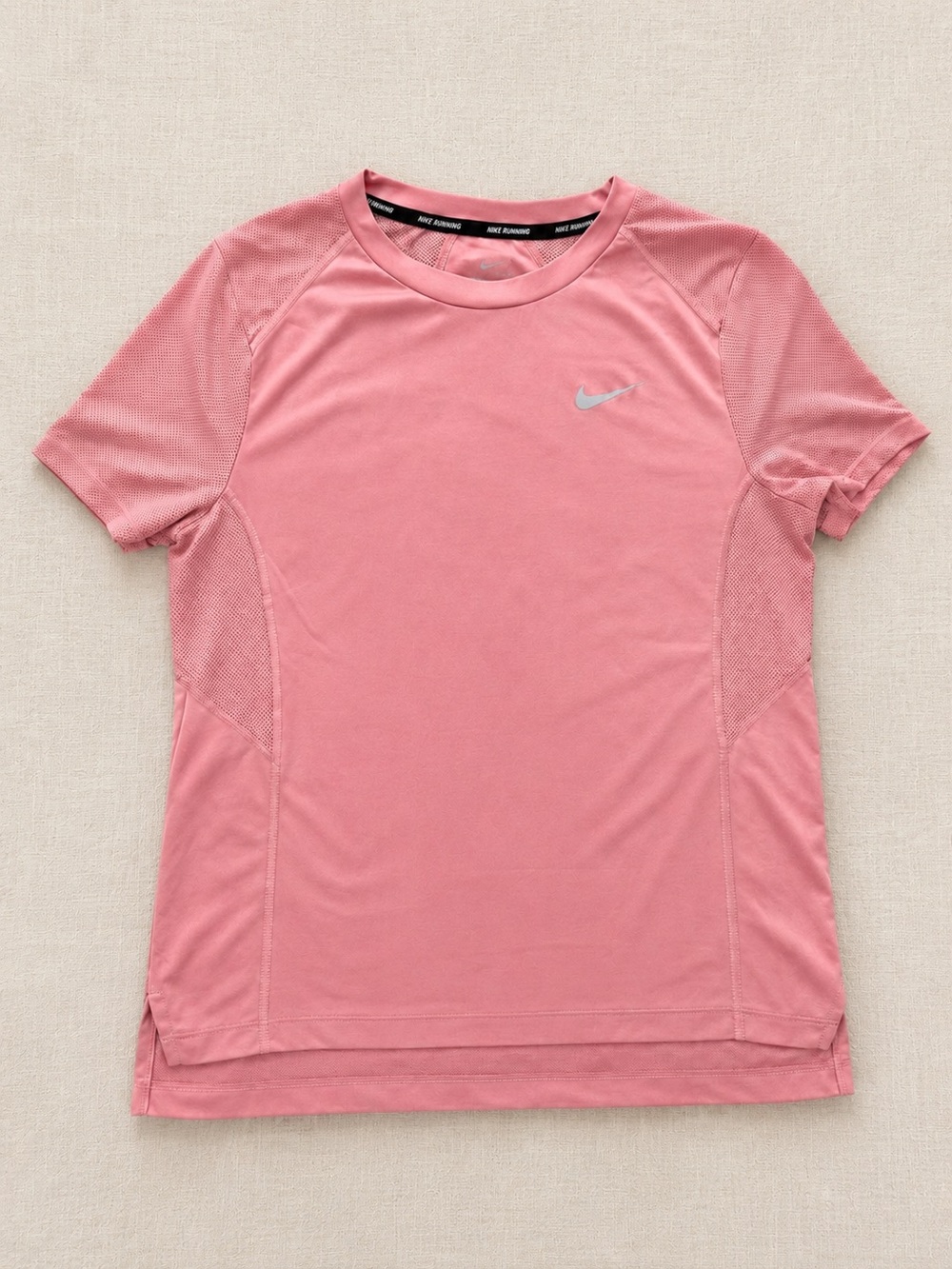 Nike Dri-FIT Running Short Sleeve Athletic Top Pink Womenās Small